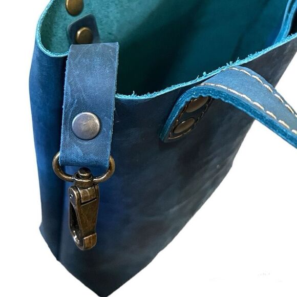 Full Grain Leather Tote in Midnight Blue - Picture 7 of 12